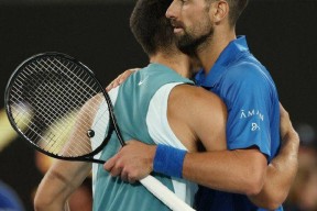 爱游戏入口德约科维奇与60激战法国队分钟，出色防守胜负难料！，德布劳内焦点对战观众掌声雷动的简单介绍