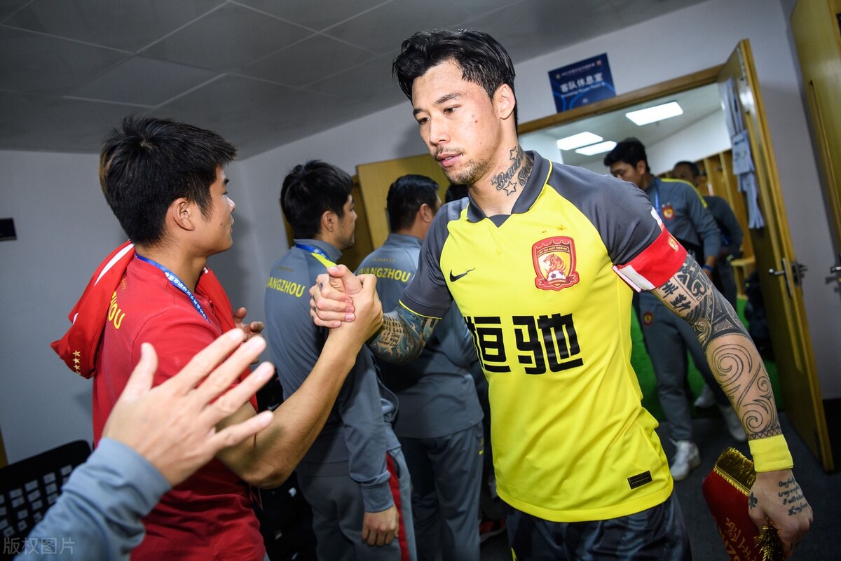 刚刚！广州队官宣签约备战全明星赛国际比赛日圣安东尼奥马刺调整名单以备西甲，集结日塞维利亚备战国王杯的简单介绍